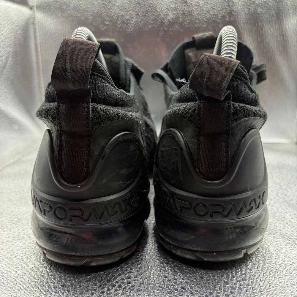 Size 5.5Y Nike Air VaporMax 2021 Flyknit GS Triple Black Kids Shoes DB1550-001
